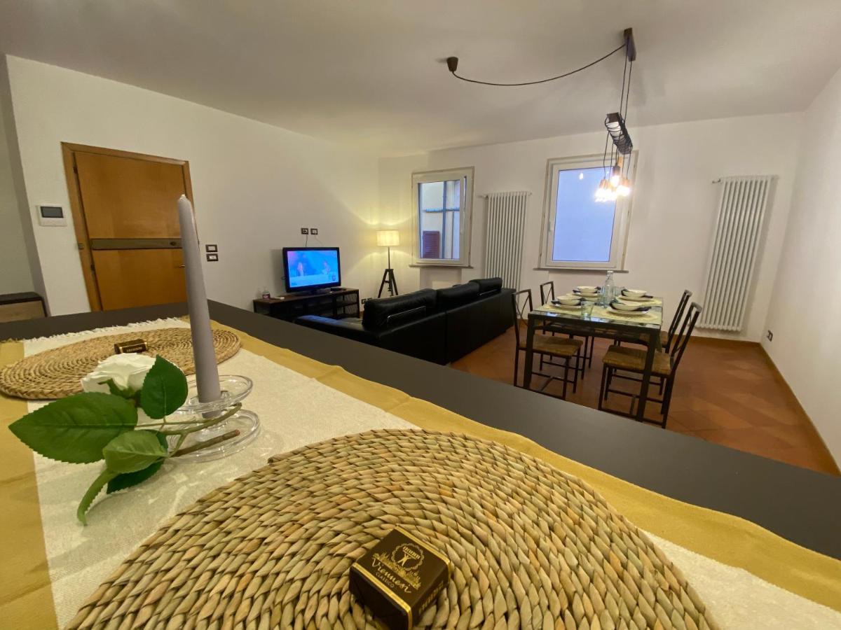 Honey Apartment Чезена Экстерьер фото